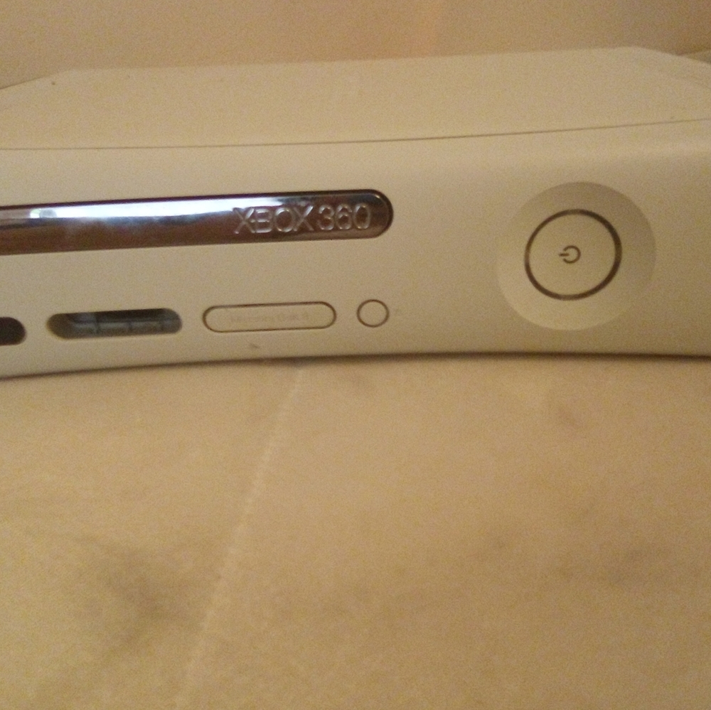Xbox 360 white 250 gb